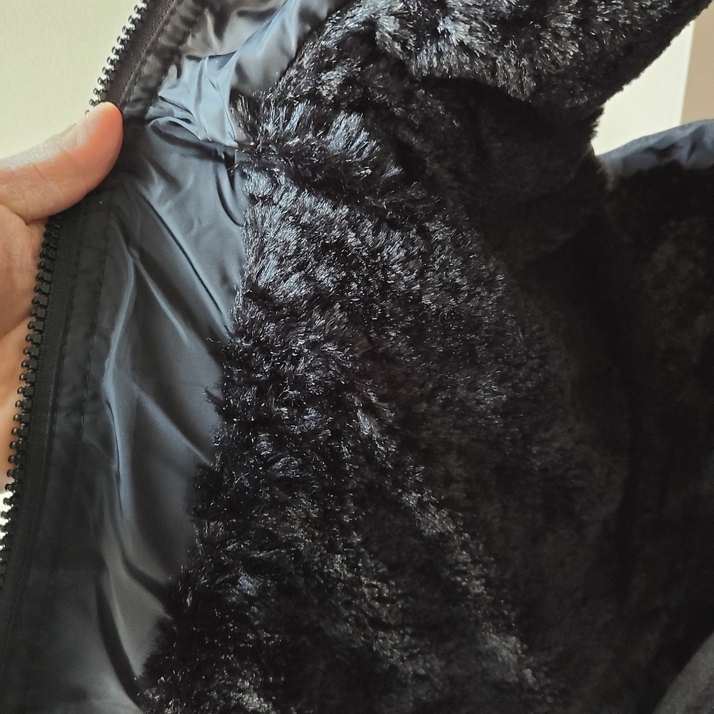 U.S Polo ASSN Women's Cozy Fur Lined Vest - Picture 8 of 14